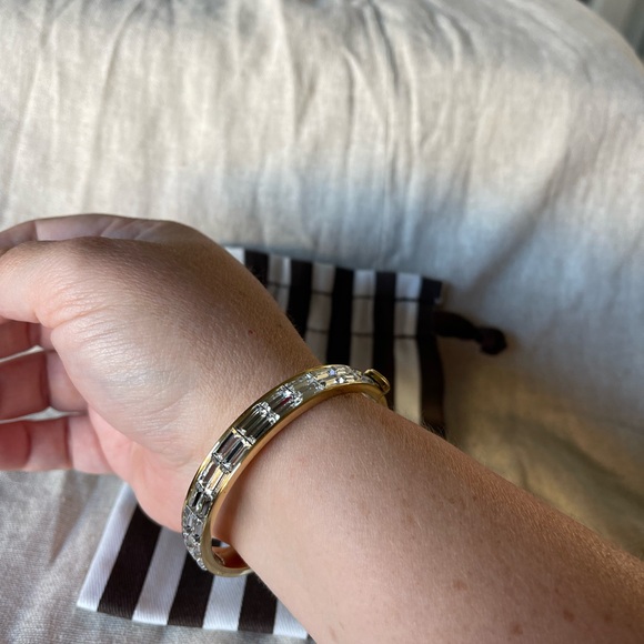 HENRI BENDEL Crystal Bracelet! - Picture 4 of 13